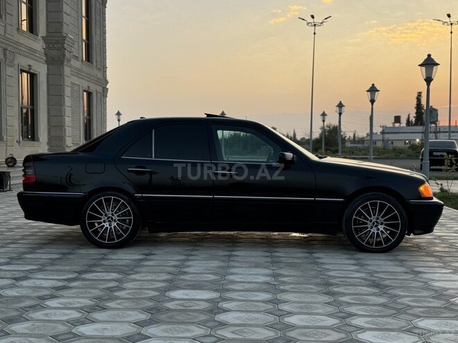 Mercedes C 230 2000, 253,000 km - 2.3 l - Saatlı