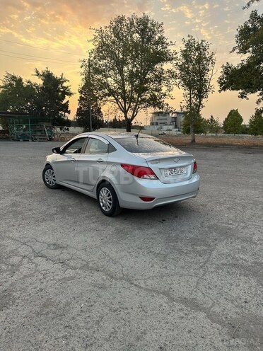 Hyundai Accent 2015, 163,206 km - 1.6 л - Gəncə