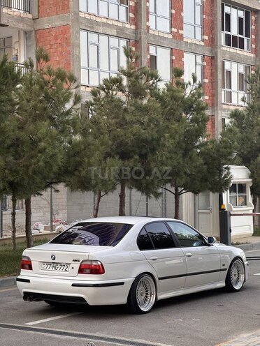 BMW 530 2001, 236,000 km - 3.0 л - Sumqayıt