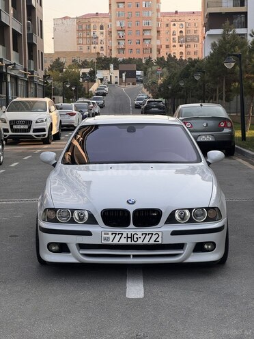 BMW 530 2001, 236,000 km - 3.0 л - Sumqayıt