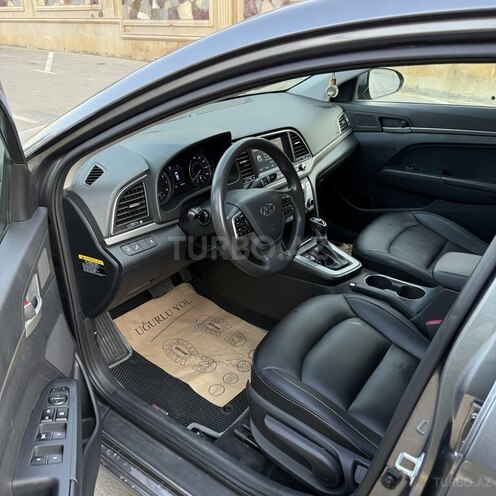 Hyundai Elantra 2018, 98,345 km - 2.0 l - Bakı