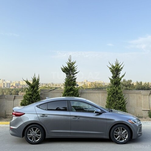 Hyundai Elantra 2018, 98,345 km - 2.0 l - Bakı