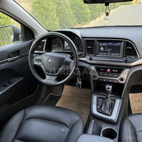 Hyundai Elantra 2018, 98,345 km - 2.0 l - Bakı