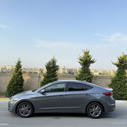 Hyundai Elantra 2018, 98,345 km - 2.0 l - Bakı