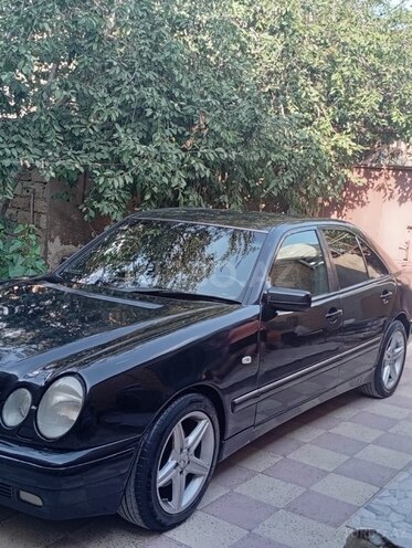 Mercedes E 230 1996, 606,000 km - 2.3 l - Bakı