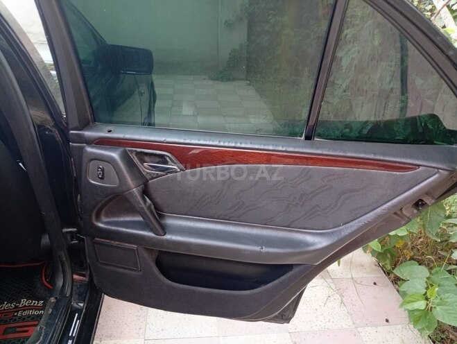 Mercedes E 230 1996, 606,000 km - 2.3 l - Bakı