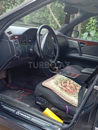 Mercedes E 230 1996, 606,000 km - 2.3 l - Bakı