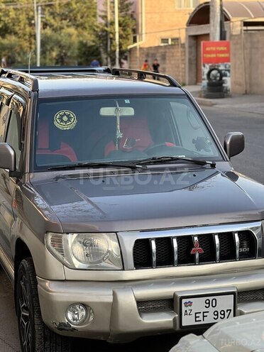 Mitsubishi Pajero io 1999, 400,000 km - 1.8 л - Bakı