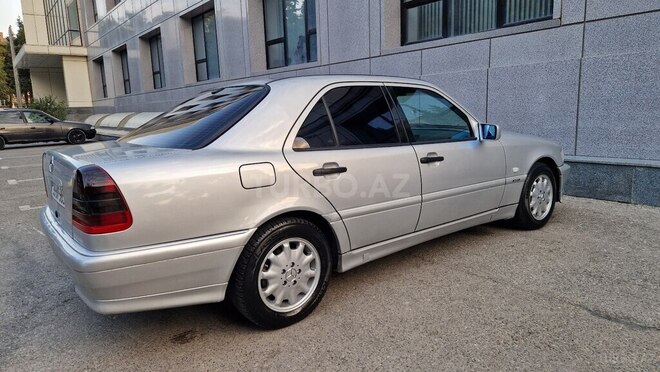 Mercedes C 220 1999, 376,000 km - 2.2 l - Bakı