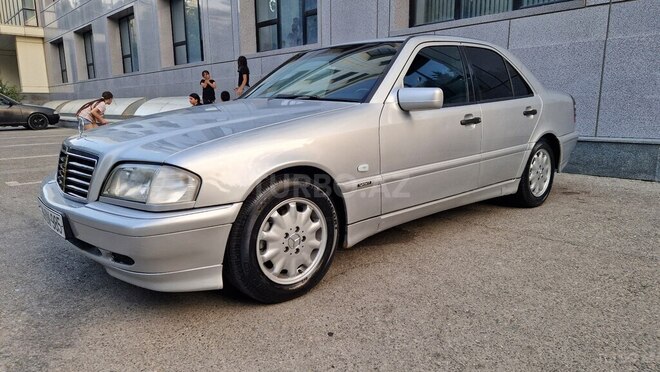 Mercedes C 220 1999, 376,000 km - 2.2 l - Bakı