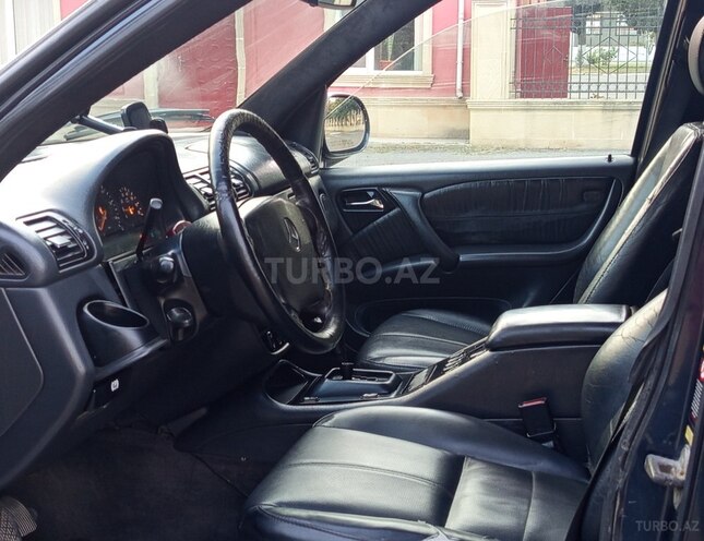 Mercedes ML 320 2000, 245,000 km - 3.2 l - Bakı