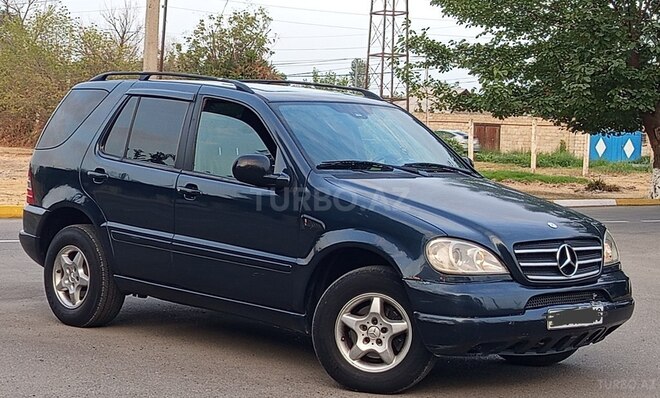 Mercedes ML 320 2000, 245,000 km - 3.2 l - Bakı