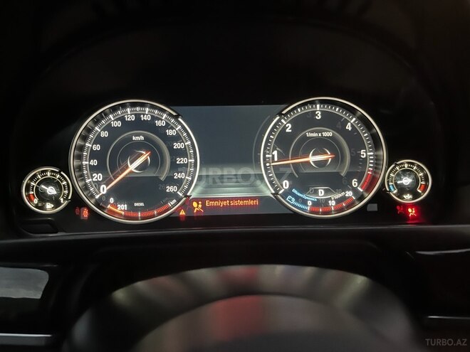 BMW 528 2013, 215,236 km - 2.0 l - Bakı