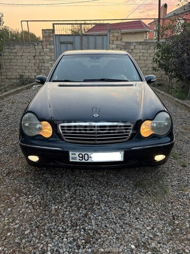 Mercedes C 240 2002, 334,000 km - 2.6 l - Xırdalan