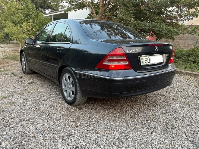 Mercedes C 240 2002, 334,000 km - 2.6 l - Xırdalan