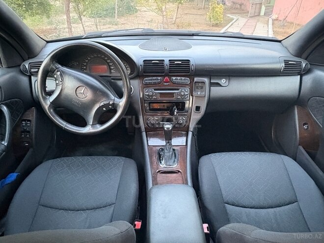 Mercedes C 240 2002, 334,000 km - 2.6 l - Xırdalan