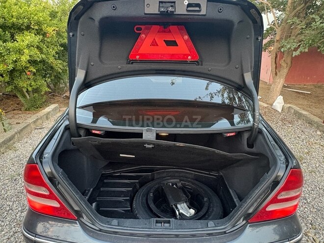Mercedes C 240 2002, 334,000 km - 2.6 l - Xırdalan