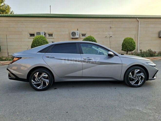 Hyundai Elantra 2025, 8,500 km - 1.6 л - Bakı