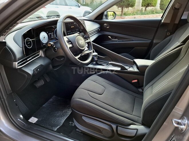 Hyundai Elantra 2025, 8,500 km - 1.6 л - Bakı