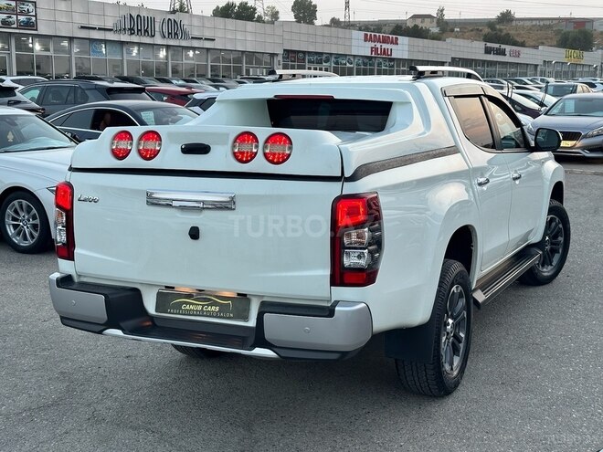 Mitsubishi L200-7