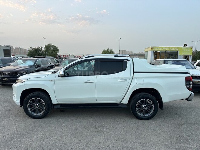Mitsubishi L200-6