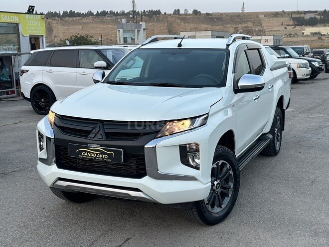 Mitsubishi L200-4