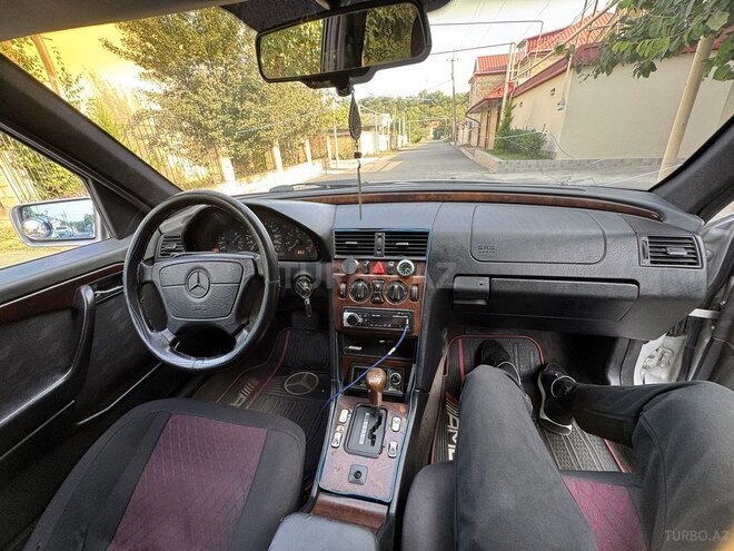 Mercedes C 220 1996, 555,000 km - 2.2 l - Quba