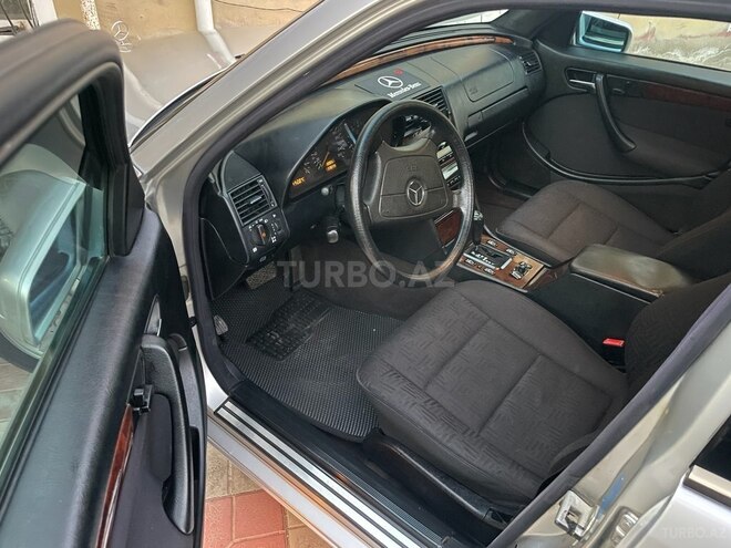 Mercedes C 240 1998, 380,000 km - 2.4 л - Sumqayıt