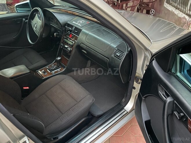 Mercedes C 240 1998, 380,000 km - 2.4 л - Sumqayıt