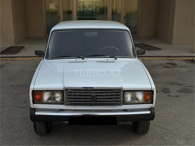 LADA (VAZ) 2107 2008, 250,000 km - 1.6 l - Salyan