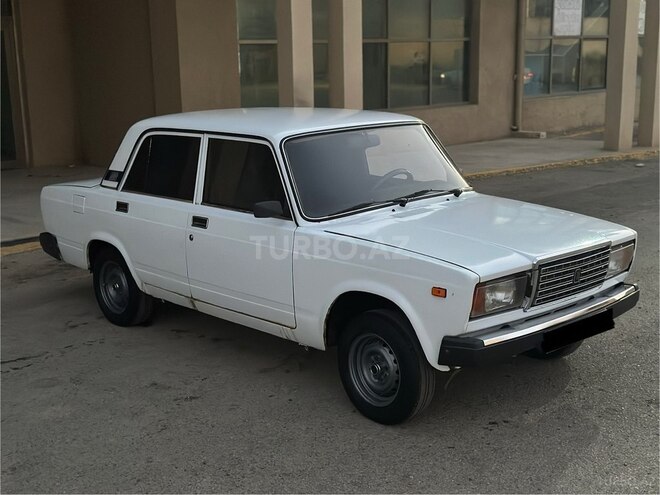 LADA (VAZ) 2107 2008, 250,000 km - 1.6 l - Salyan