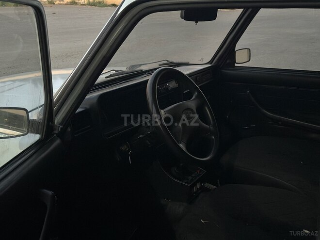 LADA (VAZ) 2107 2008, 250,000 km - 1.6 l - Salyan
