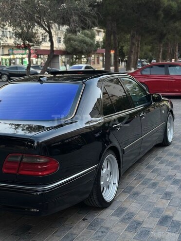 Mercedes E 240 1999, 500,000 km - 2.4 l - Sumqayıt