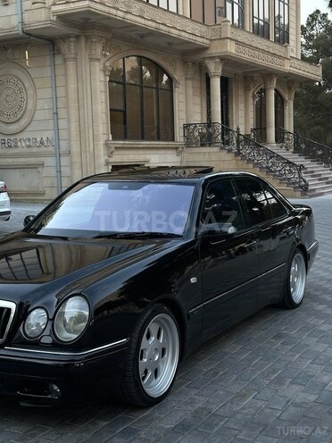 Mercedes E 240 1999, 500,000 km - 2.4 l - Sumqayıt