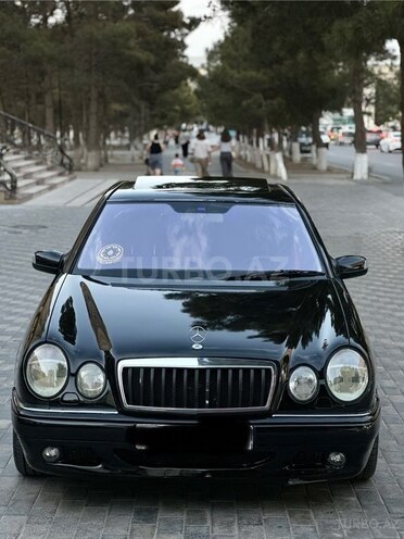 Mercedes E 240 1999, 500,000 km - 2.4 l - Sumqayıt