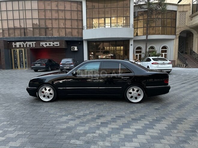 Mercedes E 240 1999, 500,000 km - 2.4 l - Sumqayıt