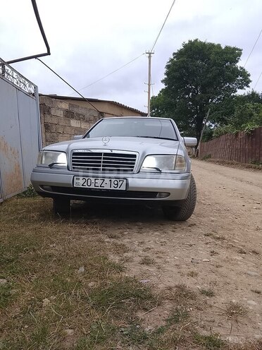 Mercedes C 220 1994, 236,351 km - 2.2 l - Qusar