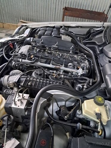 Mercedes E 270 2001, 331,000 km - 2.7 l - Ağcabədi