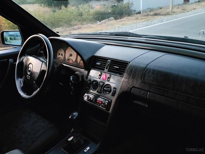 Mercedes C 180 1998, 99,169 km - 1.8 l - İsmayıllı