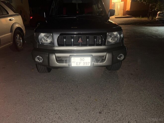 Mitsubishi Pajero io 1999, 400,000 km - 1.8 л - Bakı