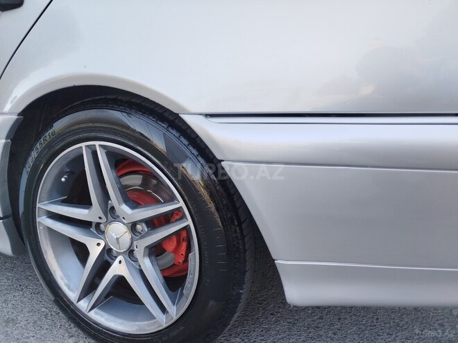 Mercedes C 200 1999, 439,032 km - 2.0 л - Balakən