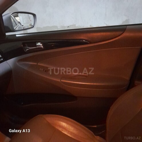 Hyundai Sonata 2013, 145,600 km - 2.0 l - Şəmkir