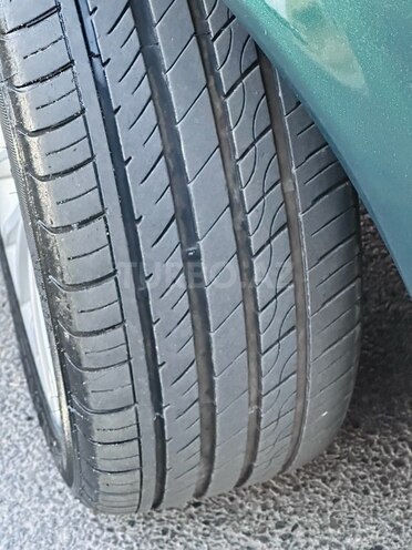BMW 325 1999, 295,000 km - 2.5 л - Sumqayıt