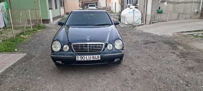Mercedes E 280 4MATIC 2001, 318,000 km - 2.8 l - Bakı
