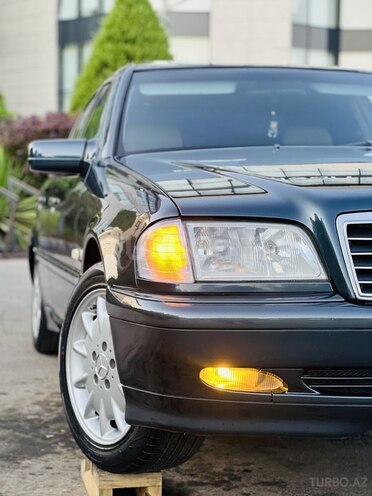 Mercedes C 200 1999, 261,000 km - 2.0 l - İmişli