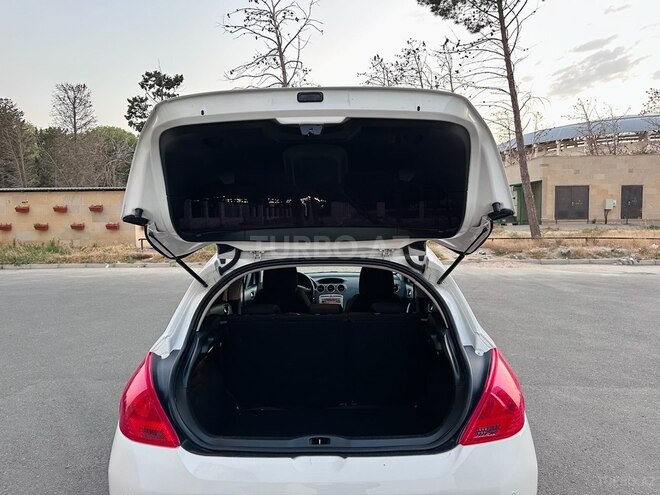 Peugeot 308 2013, 195,000 km - 1.6 l - Sumqayıt