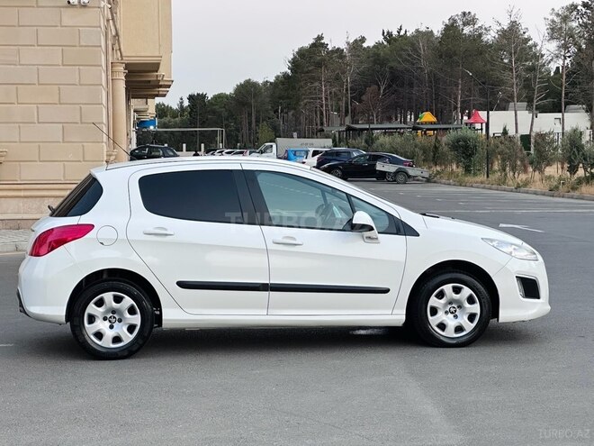 Peugeot 308 2013, 195,000 km - 1.6 l - Sumqayıt