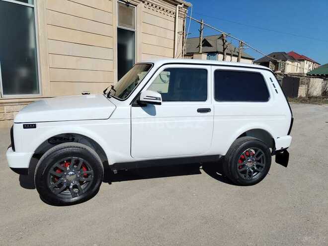 LADA (VAZ) Niva 2014, 17,500 km - 1.7 l - Lerik