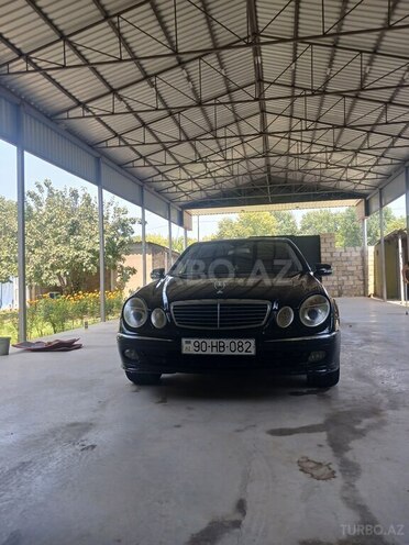 Mercedes E 240 2004, 364,000 km - 2.6 l - Sabirabad