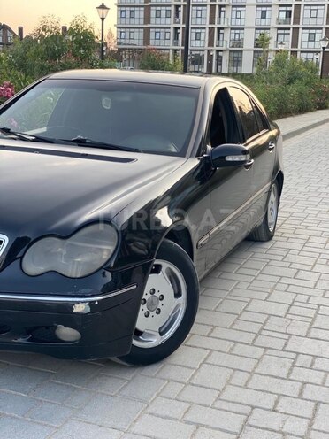 Mercedes C 220 2000, 490,000 km - 2.2 l - Bakı